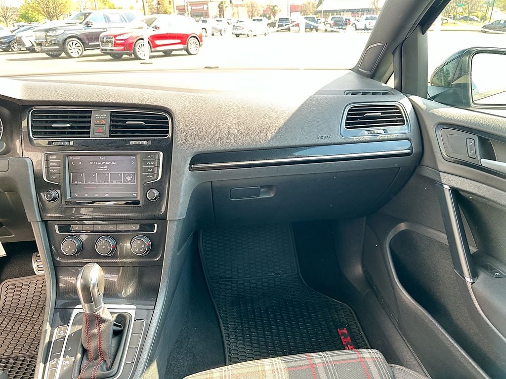 2017 Volkswagen Golf GTI S