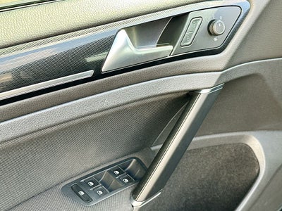 2017 Volkswagen Golf GTI S