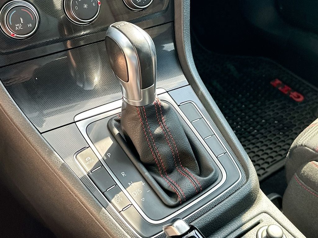 2017 Volkswagen Golf GTI S