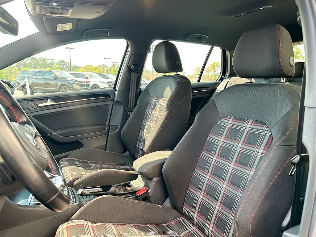 2017 Volkswagen Golf GTI S