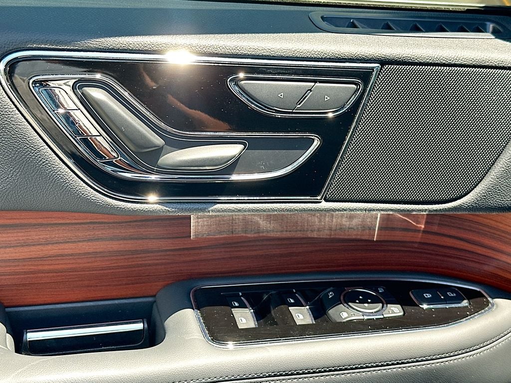 2024 Lincoln Navigator Premiere