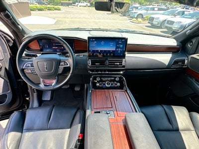 2024 Lincoln Navigator Premiere