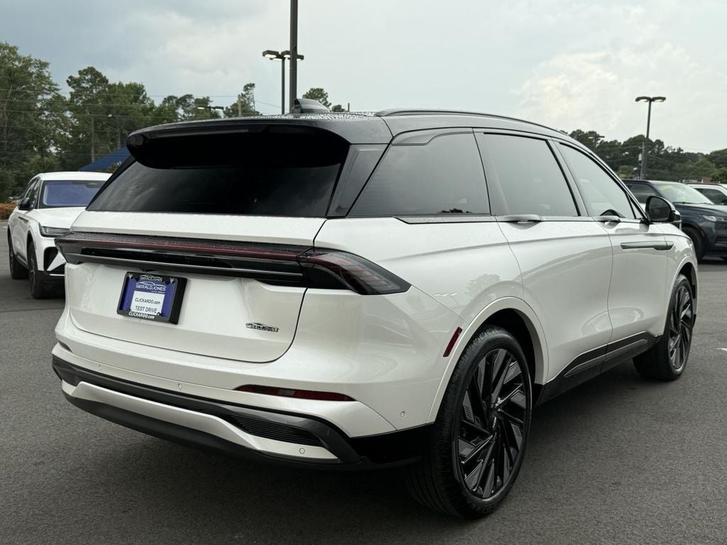 2024 Lincoln Nautilus Reserve