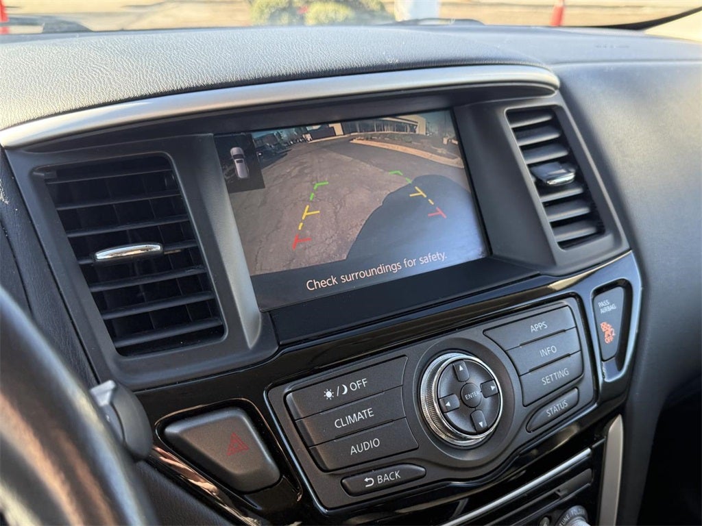 2019 Nissan Pathfinder SV