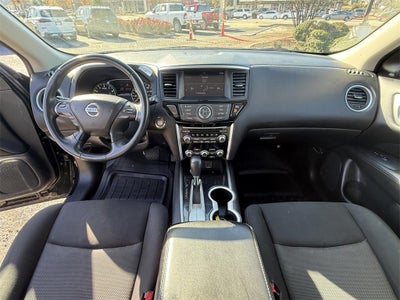 2019 Nissan Pathfinder SV