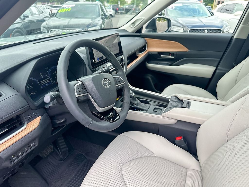 2025 Toyota Grand Highlander Hybrid Limited