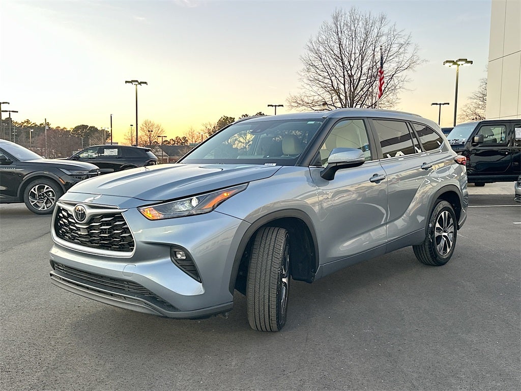 2024 Toyota Highlander XLE