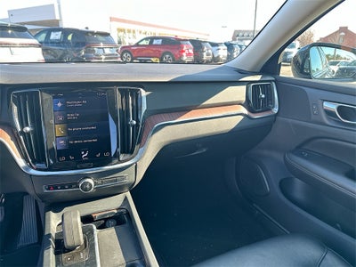 2022 Volvo S60 B5 Momentum