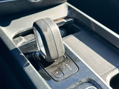 2022 Volvo S60 B5 Momentum