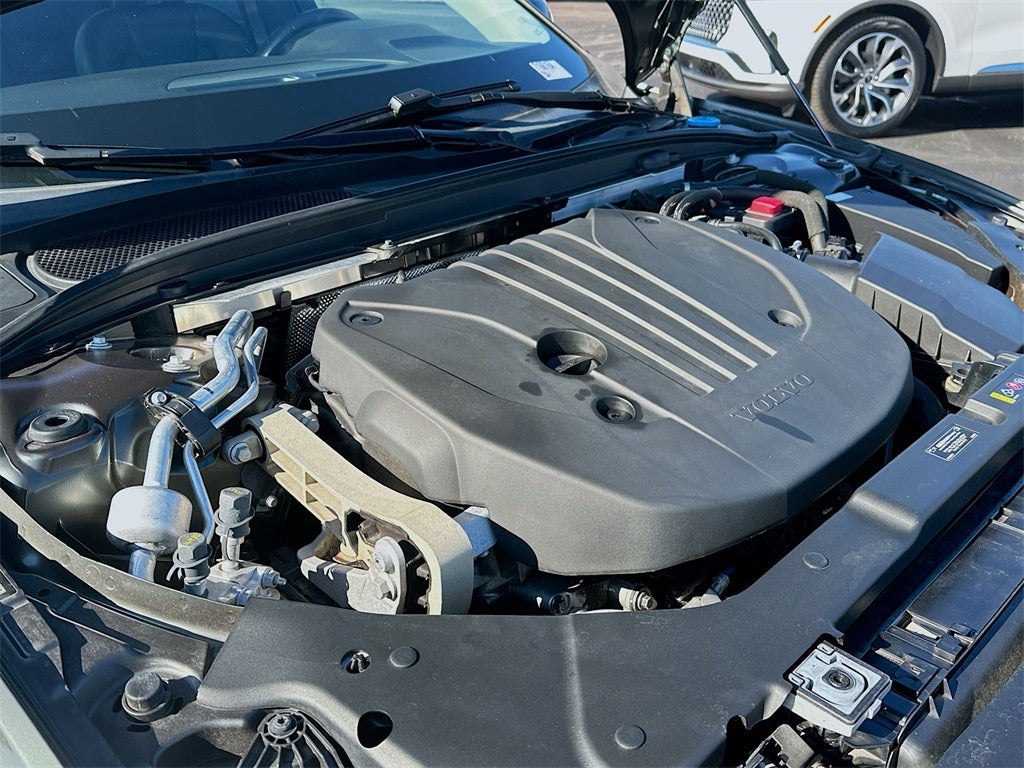 2022 Volvo S60 B5 Momentum