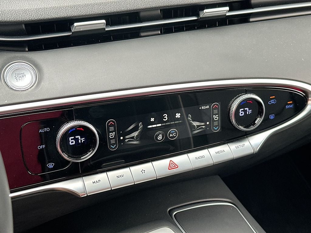 2022 Genesis GV70 2.5T