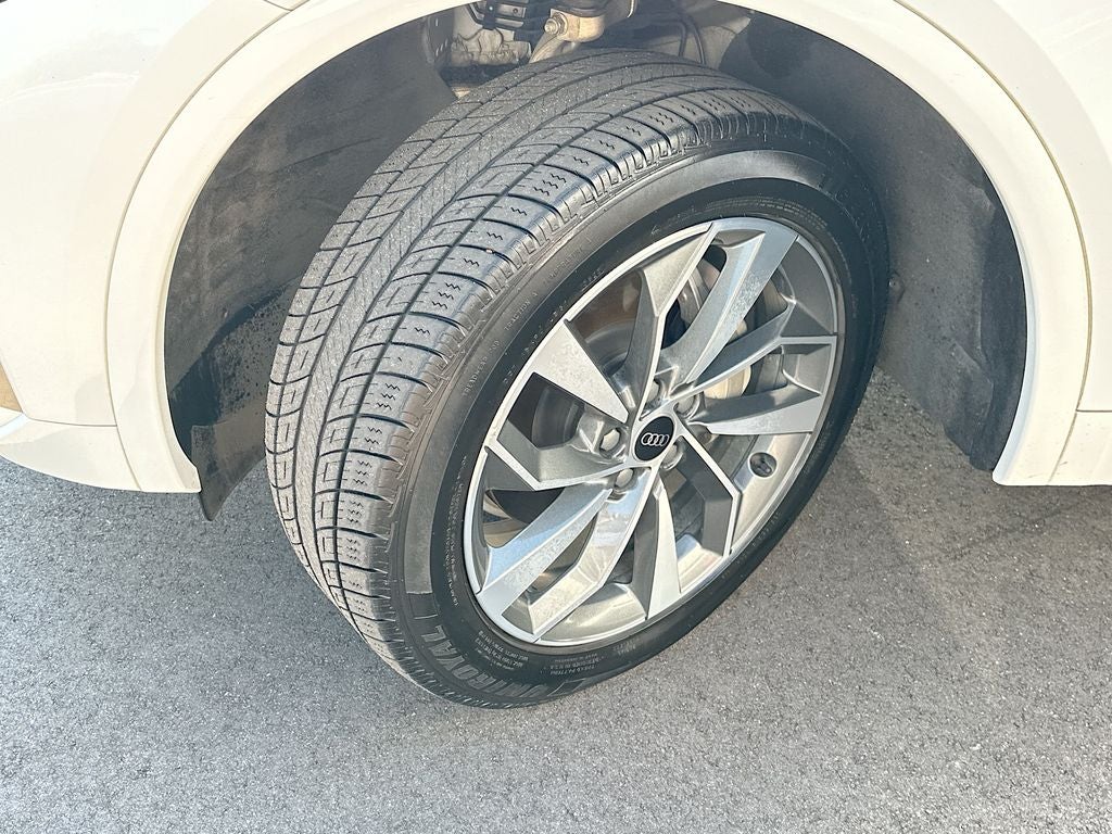 2022 Audi Q5 45 S line Premium quattro