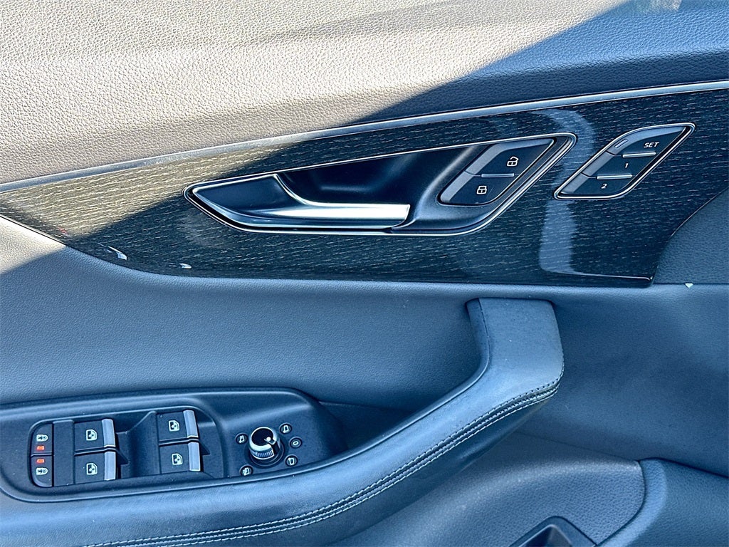 2022 Audi Q7 55 Prestige quattro