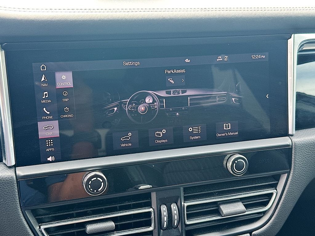 2023 Porsche Macan T