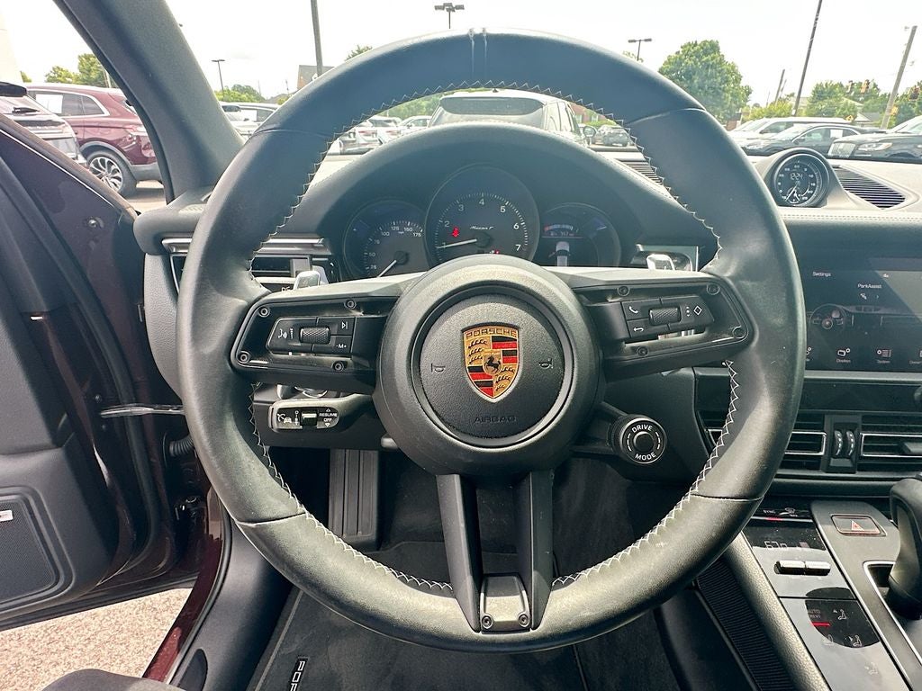 2023 Porsche Macan T