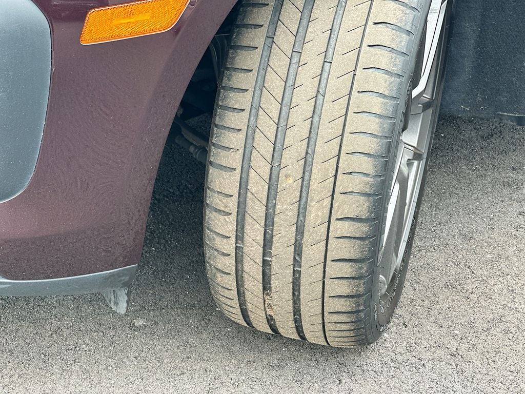 2023 Porsche Macan T