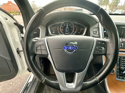 2016 Volvo XC60 T5 Drive-E Premier