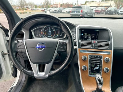 2016 Volvo XC60 T5 Drive-E Premier