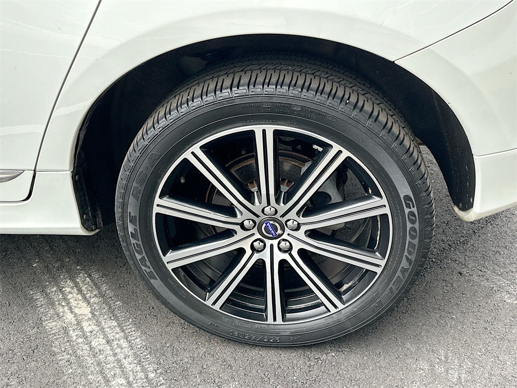 2016 Volvo XC60 T5 Drive-E Premier