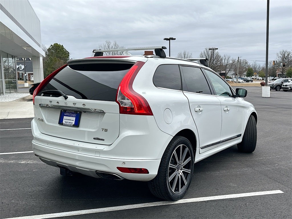 2016 Volvo XC60 T5 Drive-E Premier
