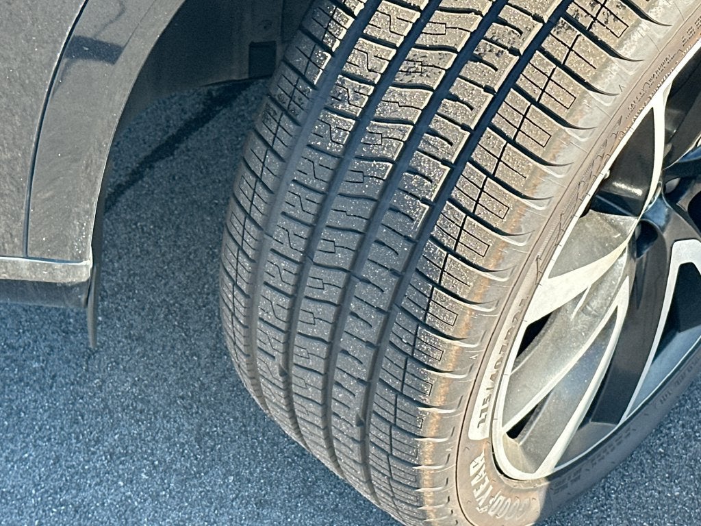 2022 Volvo XC90 T6 Momentum