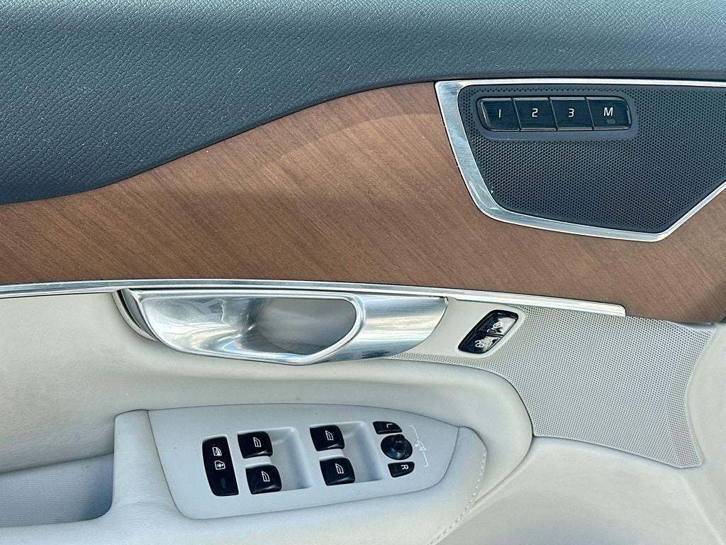 2018 Volvo XC90 T6 Inscription