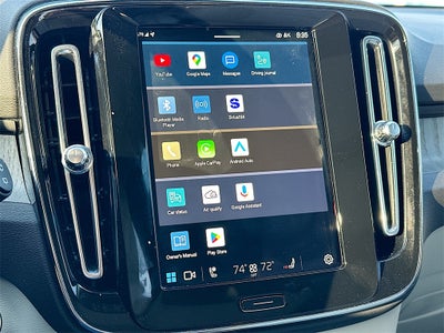 2025 Volvo XC40 B5 Ultra Dark Theme