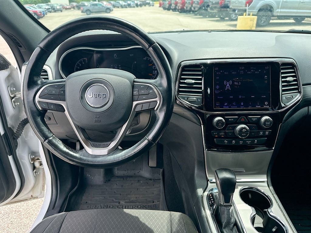 2020 Jeep Grand Cherokee Laredo E
