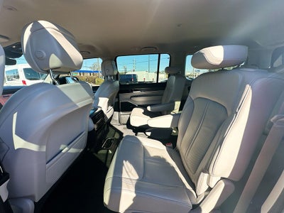 2023 Jeep Wagoneer Series III