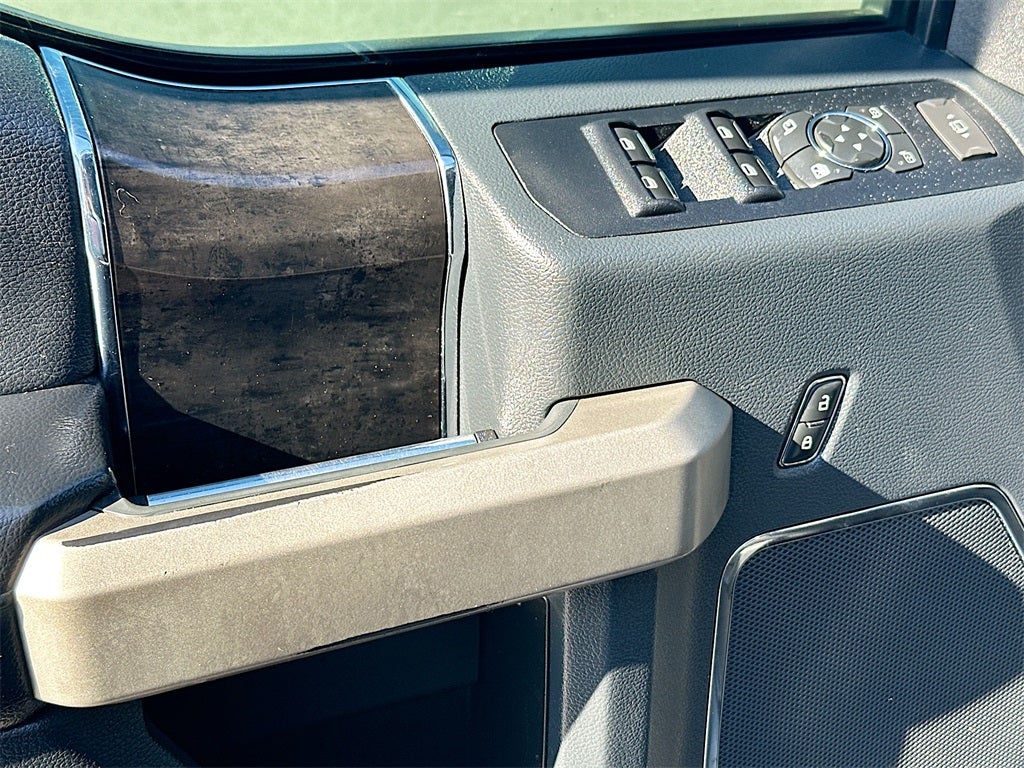 2022 Ford F-450SD Lariat DRW