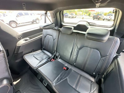 2022 Ford Expedition Max Platinum