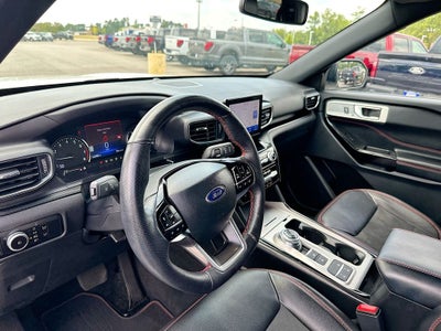 2023 Ford Explorer ST-Line