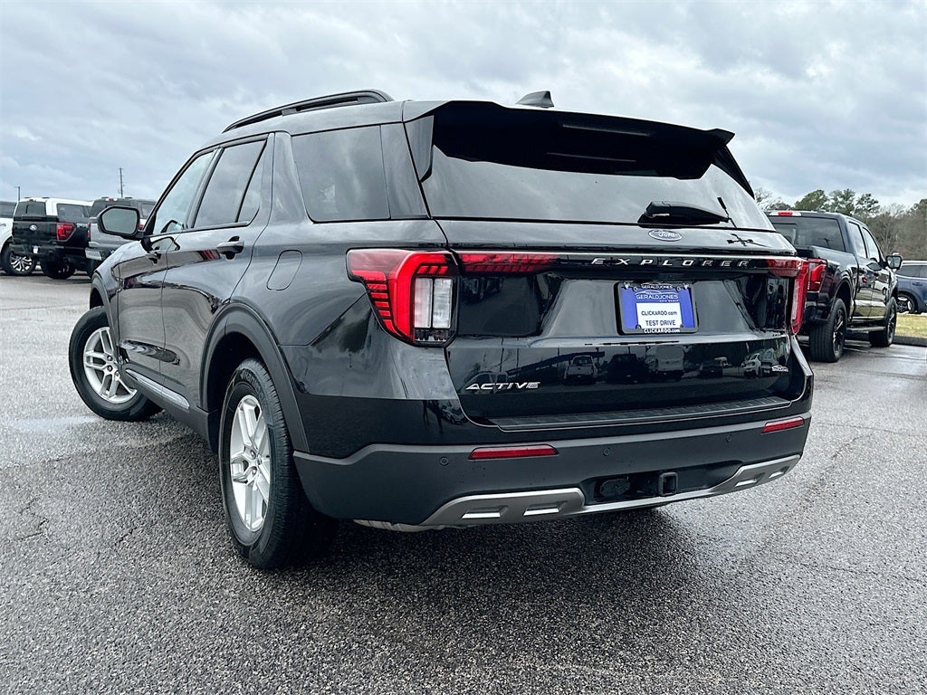 2025 Ford Explorer Active