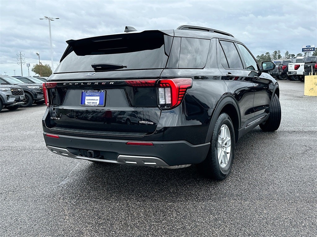 2025 Ford Explorer Active