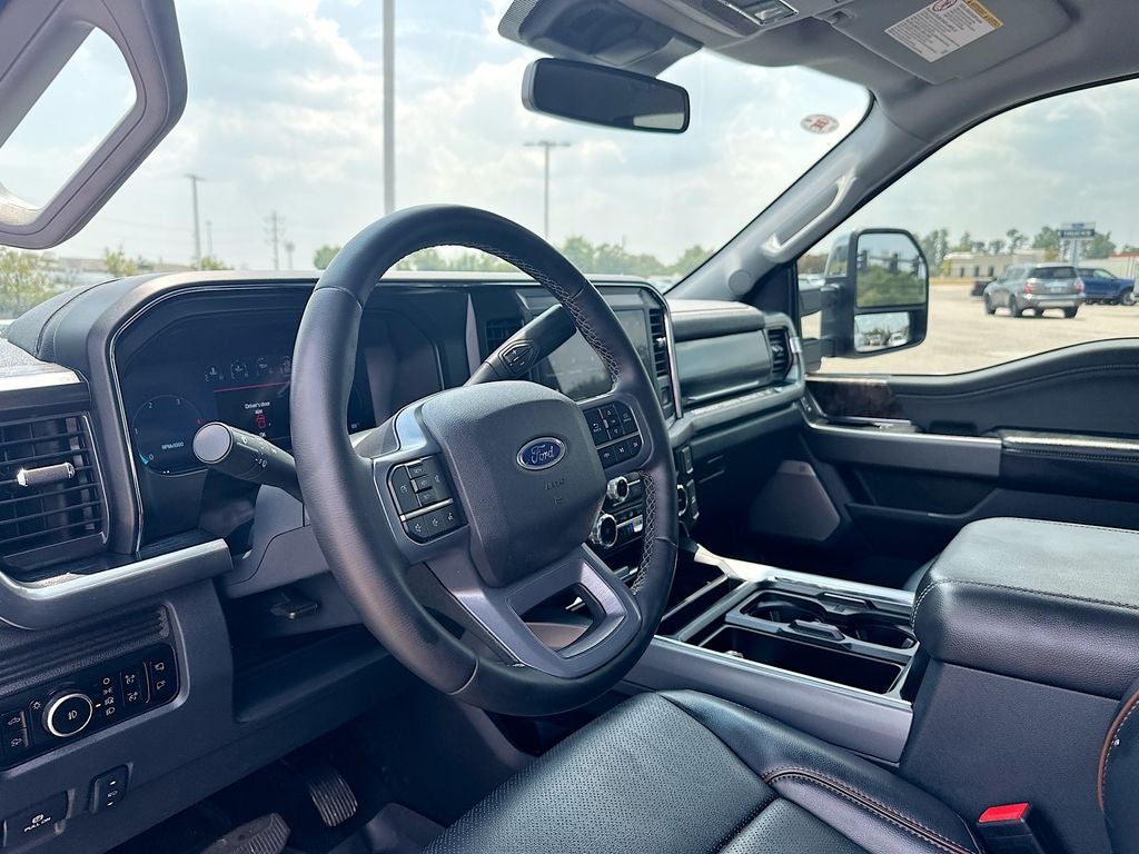 2025 Ford F-350SD Lariat