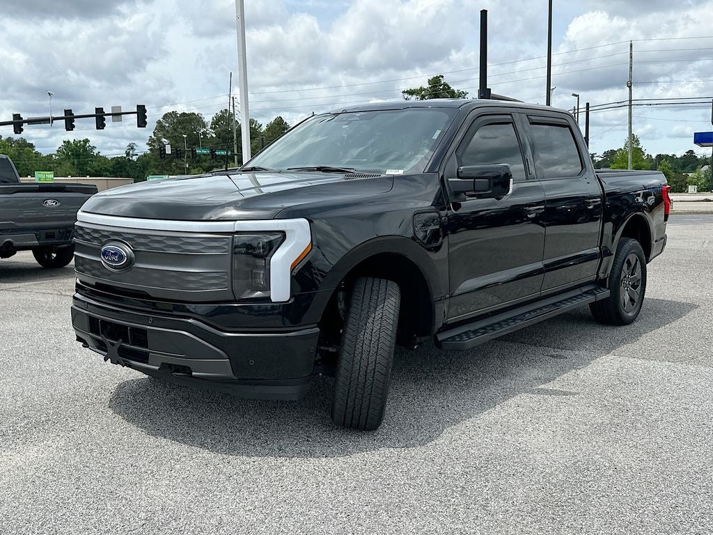 2023 Ford F-150 Lightning Lariat