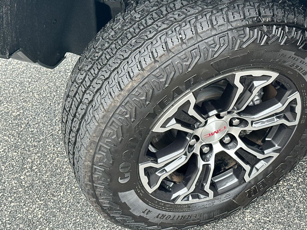 2024 GMC Canyon AT4