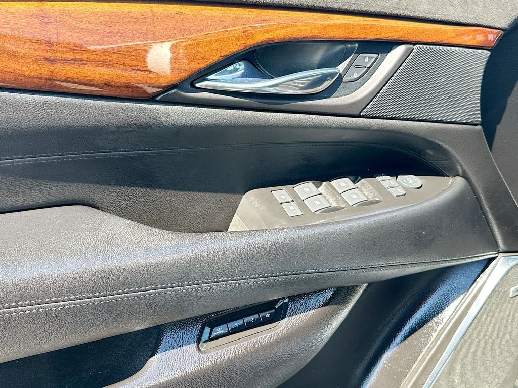 2015 Cadillac Escalade Luxury