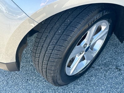 2020 Ford Edge SE
