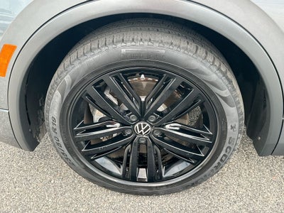 2022 Volkswagen Tiguan 2.0T SE R-Line Black