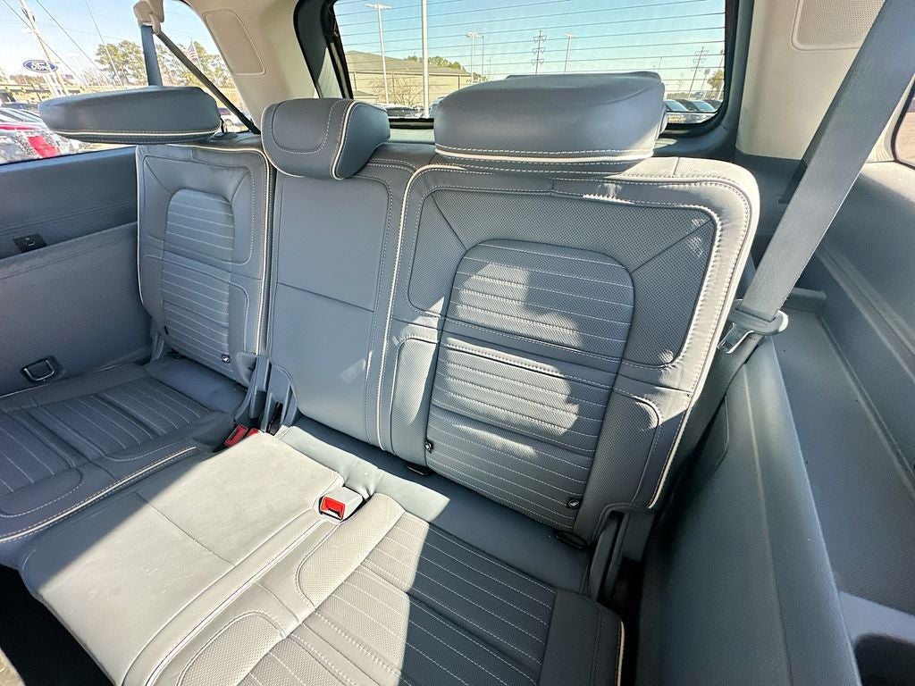 2022 Lincoln Navigator L L Black Label