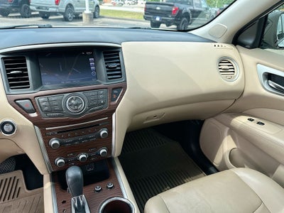 2018 Nissan Pathfinder Platinum