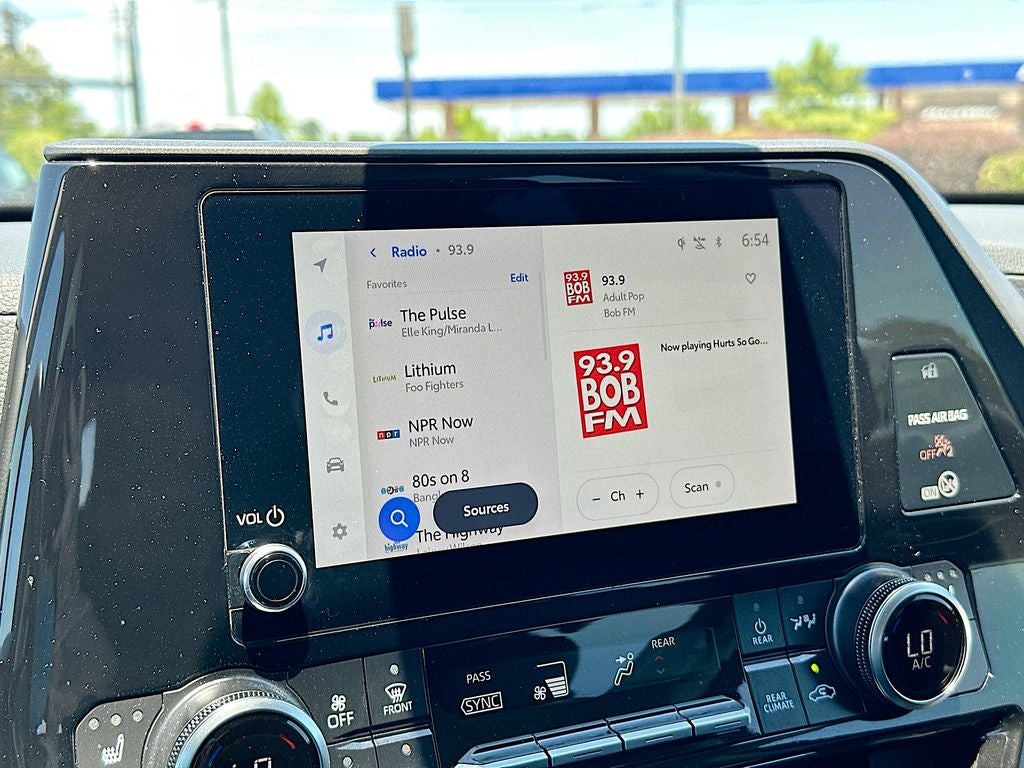 2025 Toyota Highlander Hybrid XLE