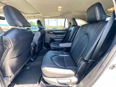 2025 Toyota Highlander Hybrid XLE