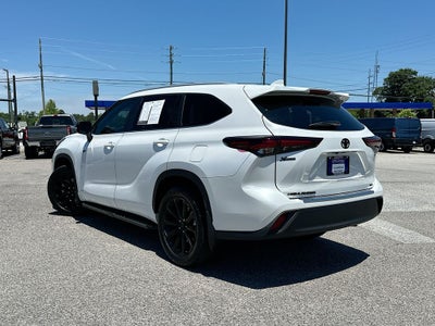 2025 Toyota Highlander Hybrid XLE