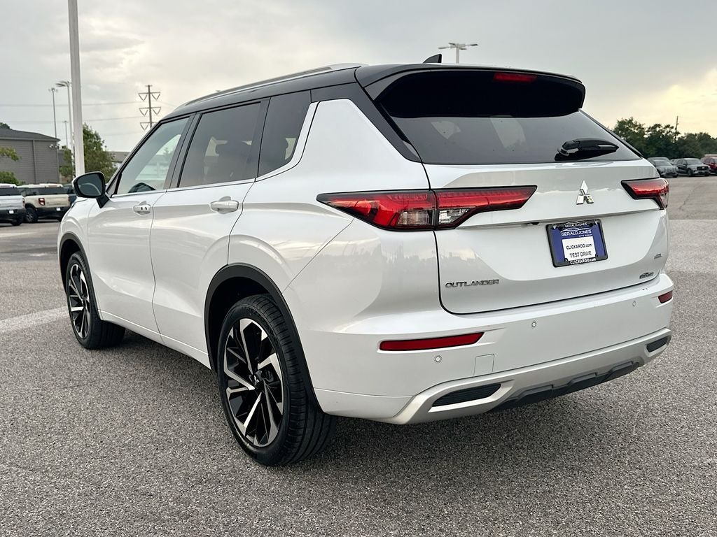 2024 Mitsubishi Outlander SEL