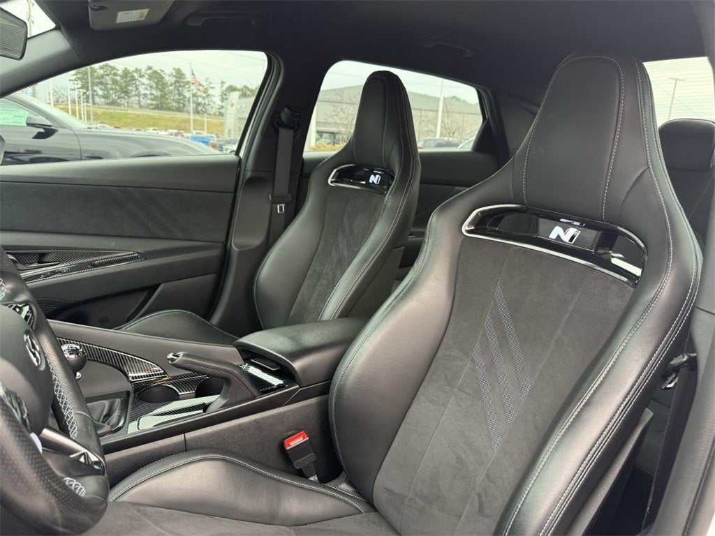 2022 Hyundai Elantra N Base