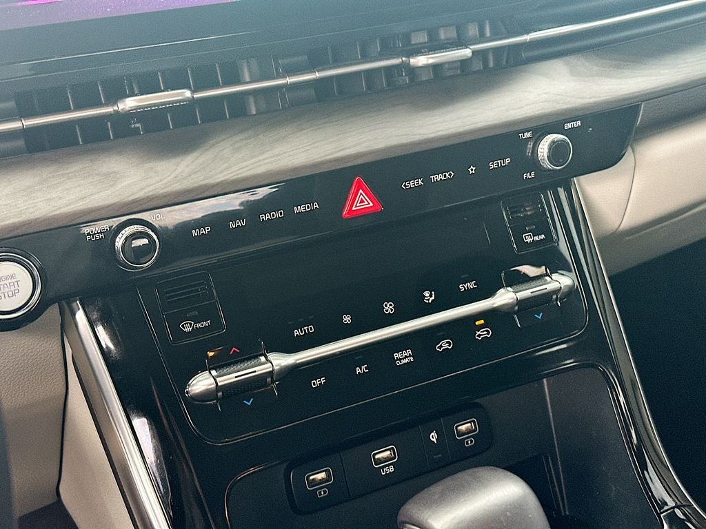 2024 Kia Carnival EX