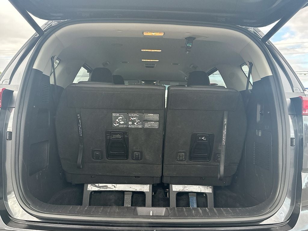 2024 Kia Carnival EX