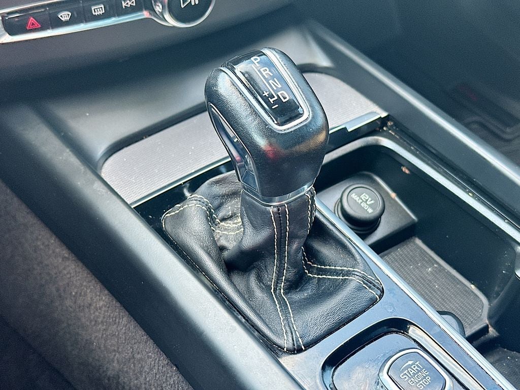 2021 Volvo XC60 T5 R-Design